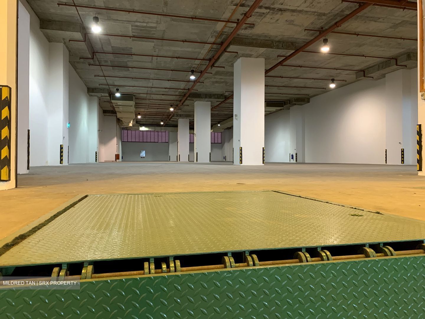Jurong Port Food Centre (D22), Warehouse #474940001